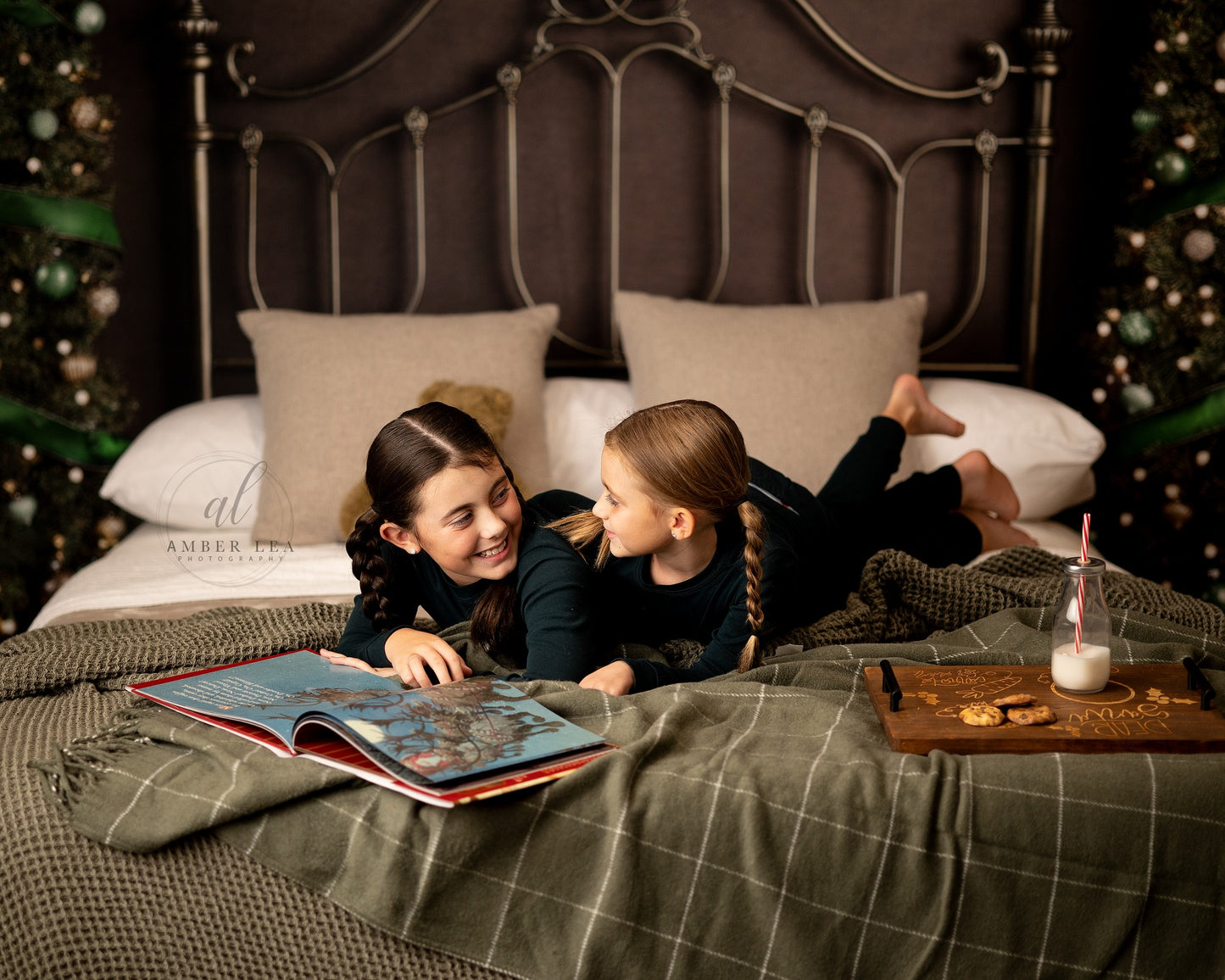 Joyful Winter's Eve - Room