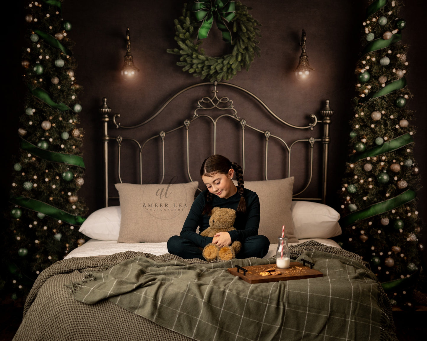 Joyful Winter's Eve - Room