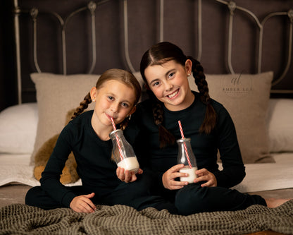 Joyful Winter's Eve - Room