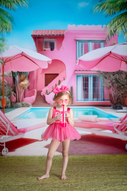 Barbie's Poolside Vacation - Grass Floor - With Sweep Option