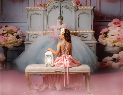 Miss Charlotte - Pink Carpet - With Sweep Option