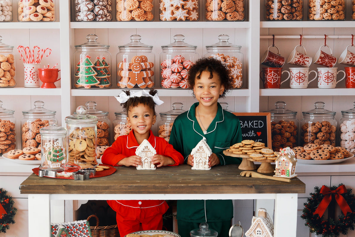 North Pole Baking Nook - With Sweep Option