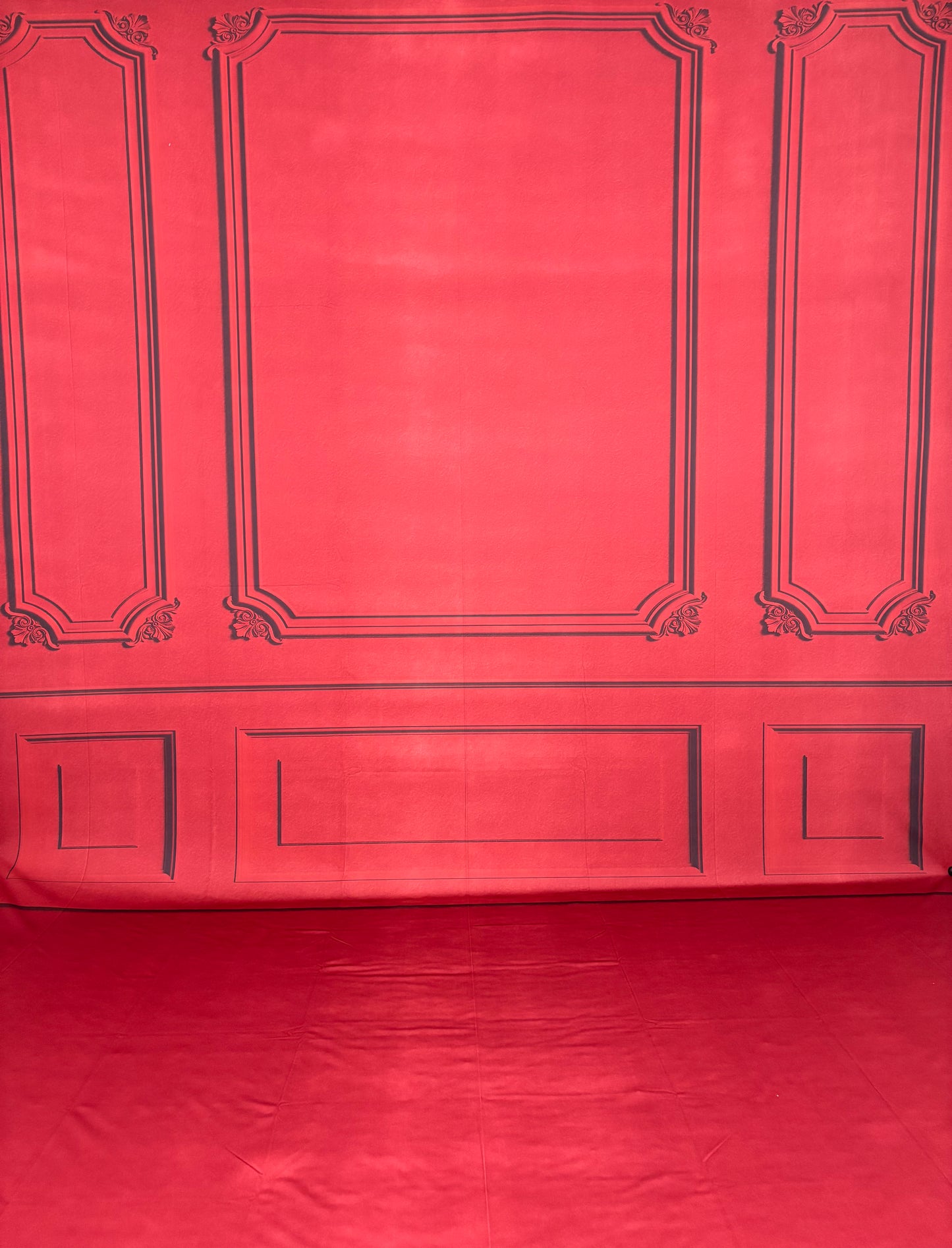 RTS Classic Red Wainscoting Wall - 10x15' Wrinkle-Free Fabric Sweep - Banding - 60% Off