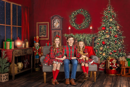 Santa's Merry Mantle - Room