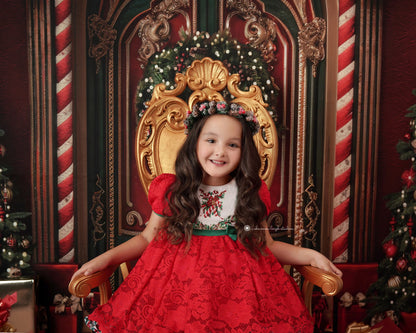 Santa's Regal Workshop