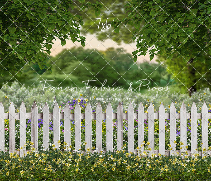 Splendid Spring Pickett Fence