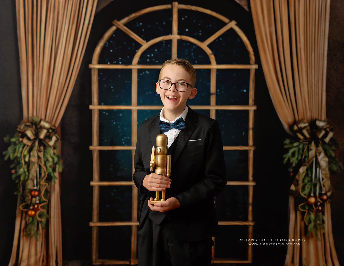 Victorian Christmas Splendor - Room