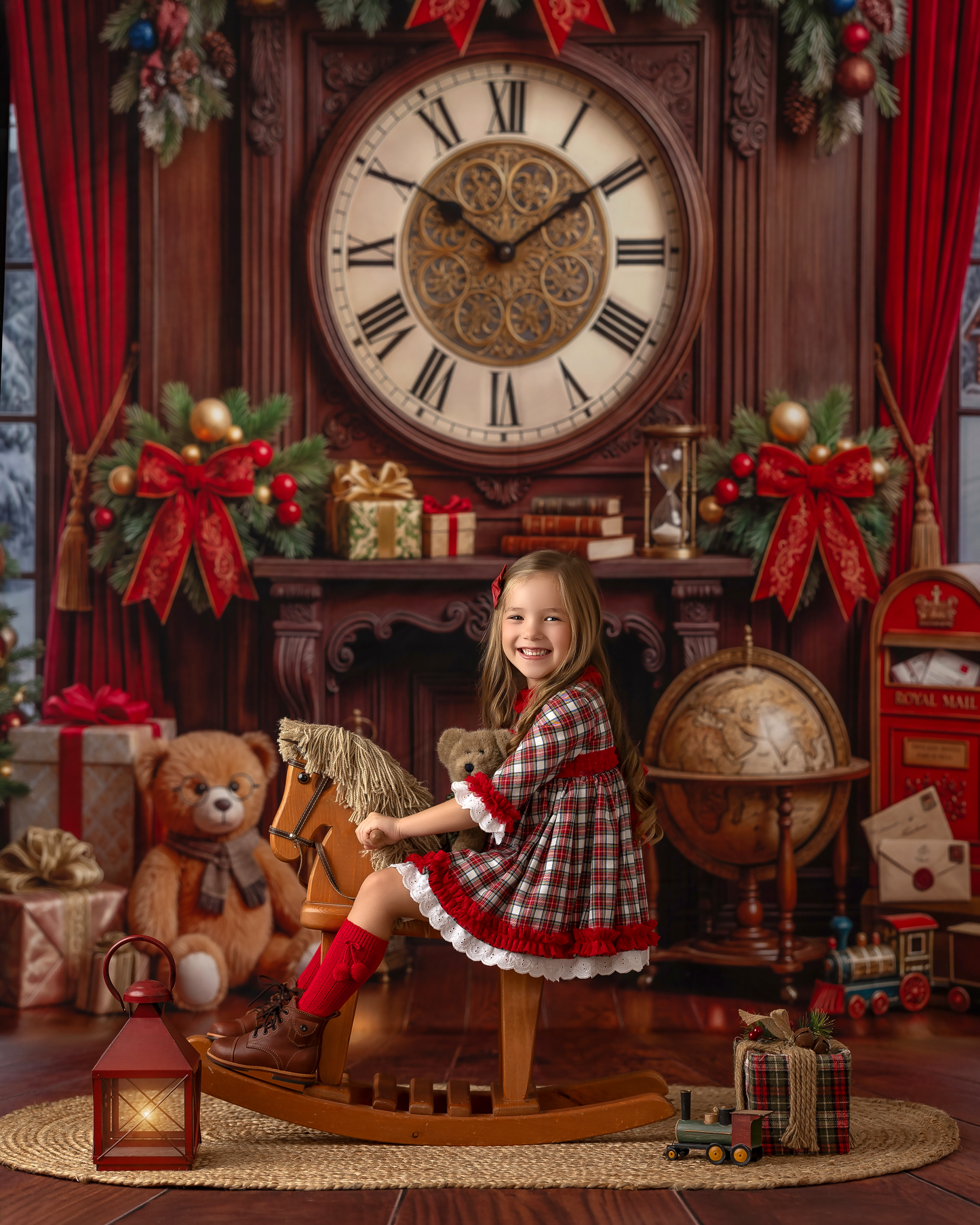 The Grand Christmas Clock - with Sweep Option