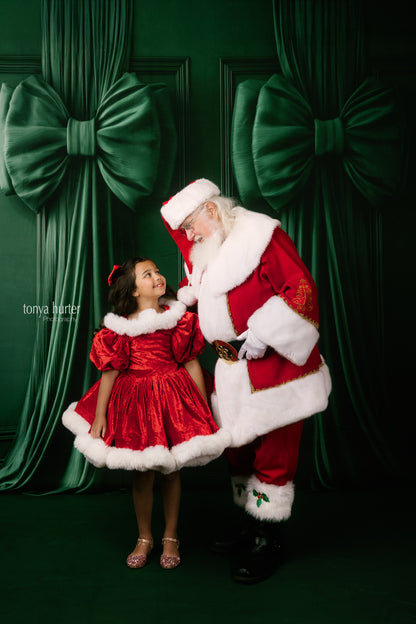 Emerald Bows - With Sweep Option