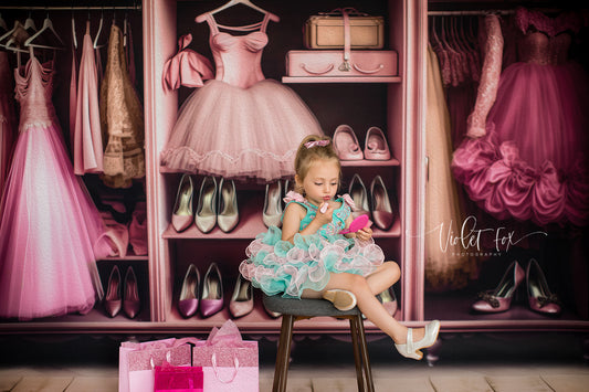 Barbie's Fabulous Wardrobe - Pink Dress Option - With Sweep Option