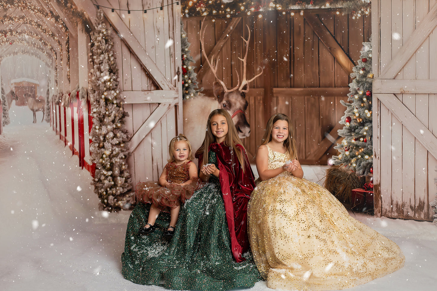 St Nick's Stable - WITH Reindeer - With Sweep Option
