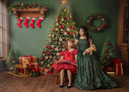 Stockings & Spruce - with Sweep Option