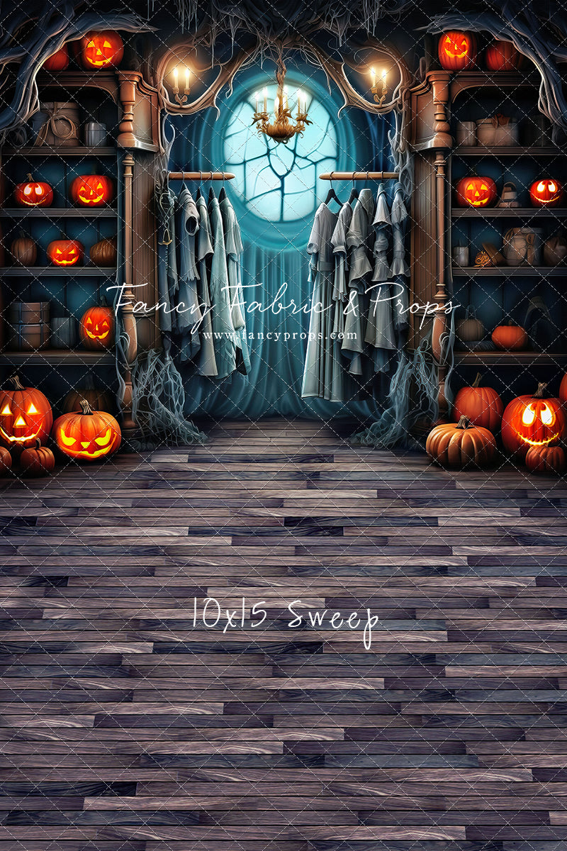 Haunted Wardrobe -Grey Floor - With Sweep Option