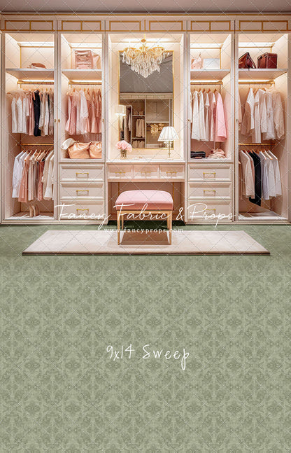 Boss Babe Closet - Green Carpet - With Sweep Option