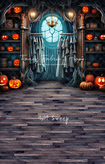 Haunted Wardrobe -Grey Floor - With Sweep Option