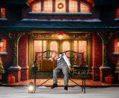 Festive Locomotive - Room