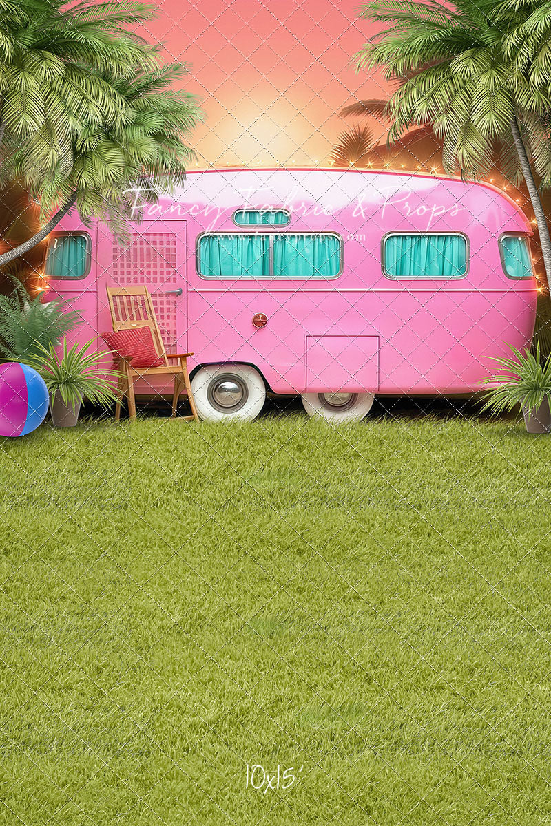 Barbie's Glamper Getaway - Grass Floor - With Sweep Option