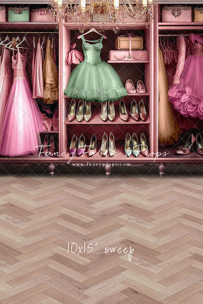 Barbie's Fabulous Wardrobe - Green Dress Option - With Sweep Option