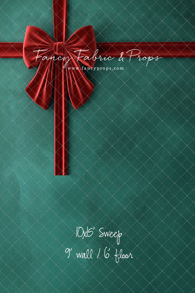 Holly & Velvet - With Sweep Option