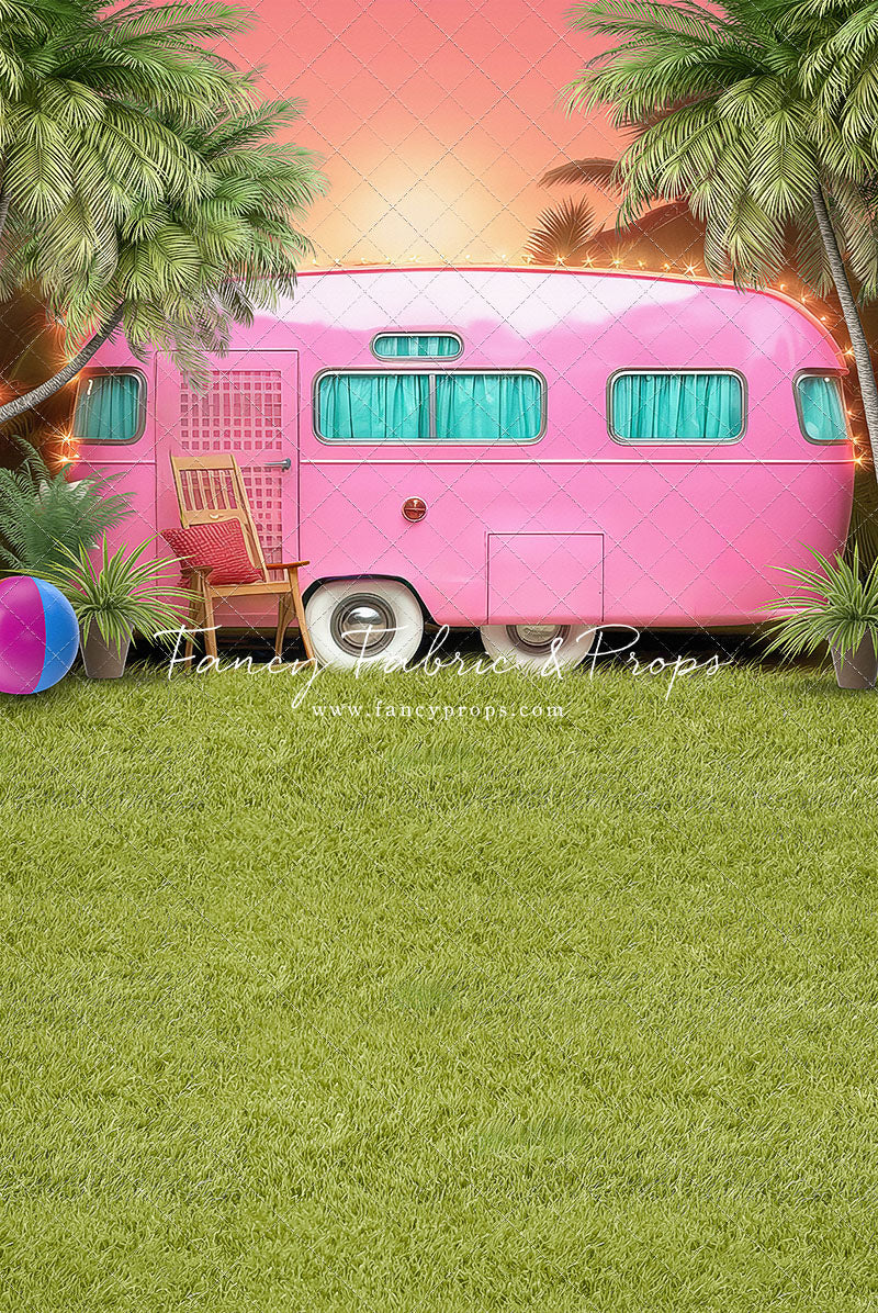 Barbie's Glamper Getaway - Grass Floor - With Sweep Option