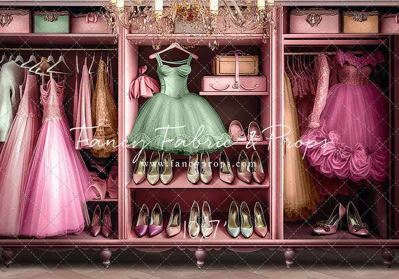 Barbie's Fabulous Wardrobe - Green Dress Option - With Sweep Option