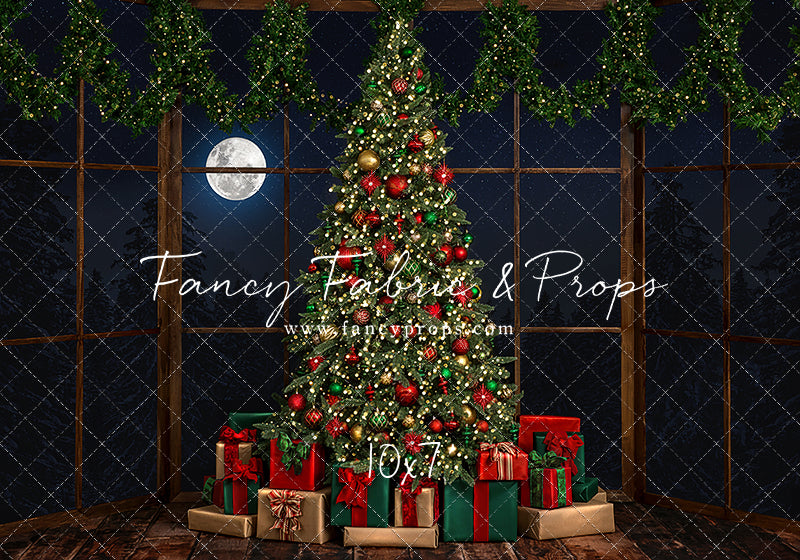 Christmas Bay Window - With Garland