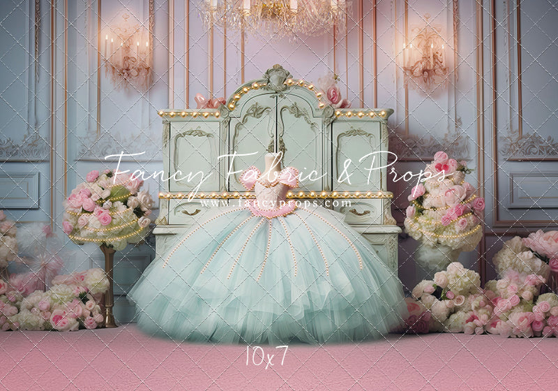 Miss Charlotte - Pink Carpet - With Sweep Option