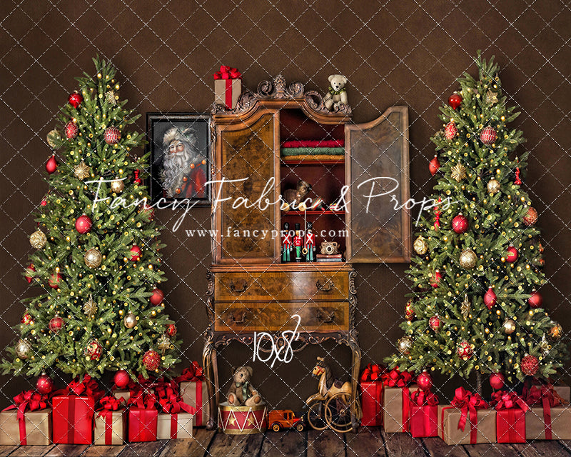 Cabinet of Yuletide Wonder