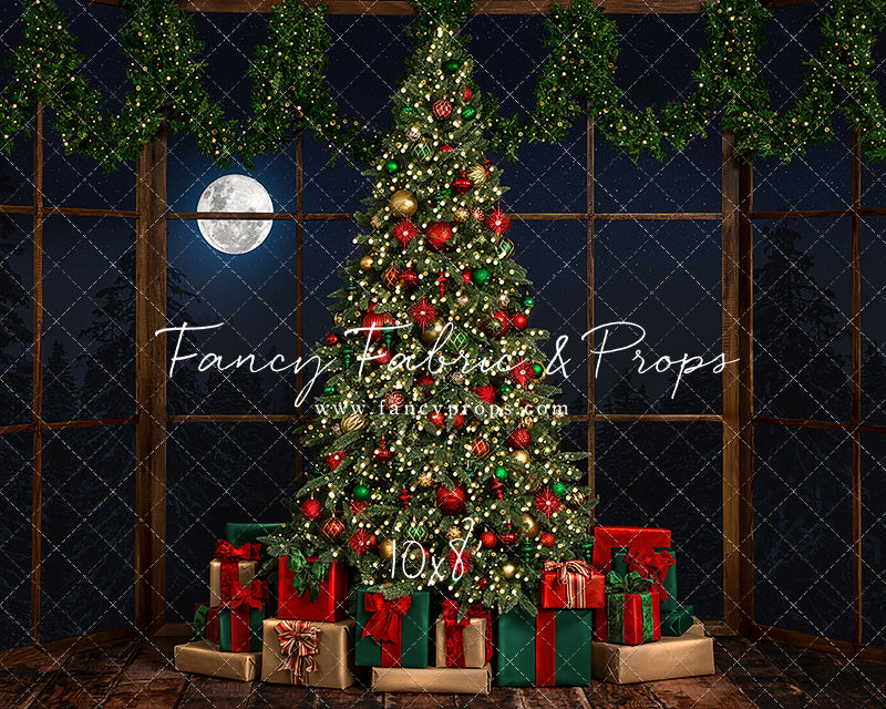 Christmas Bay Window - With Garland