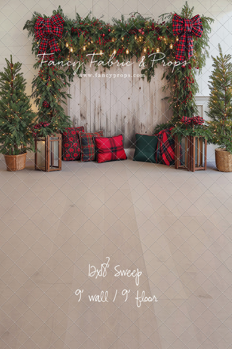 Classic Christmas Garland Wall - With Sweep Option
