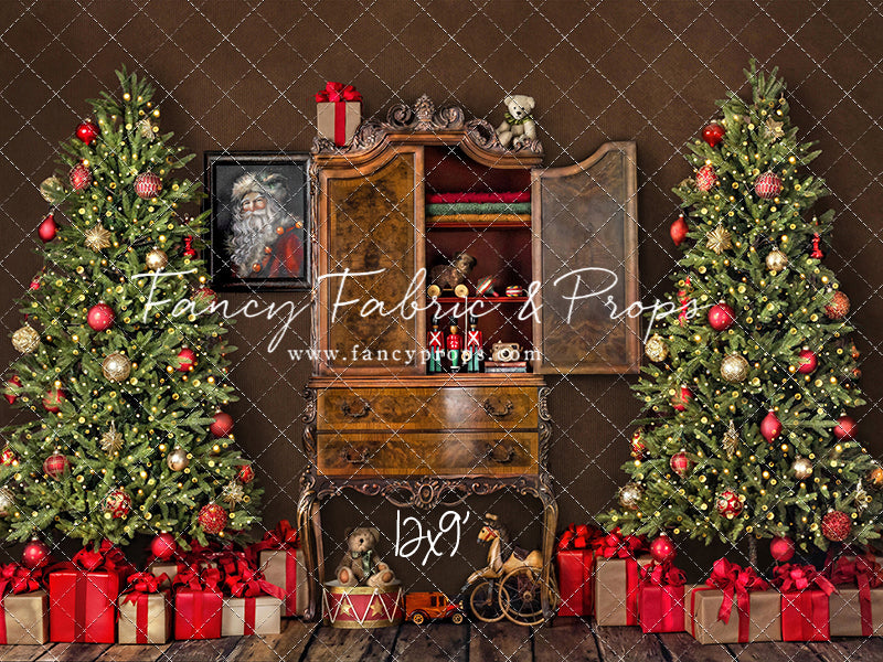 Cabinet of Yuletide Wonder