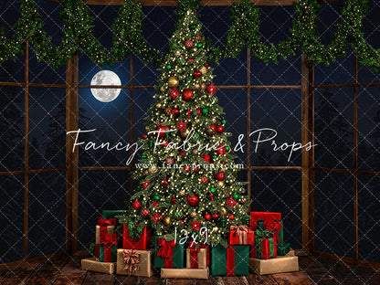 Christmas Bay Window - With Garland