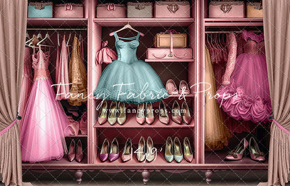 Barbie's Fabulous Wardrobe - Blue Dress Option - With Sweep Option