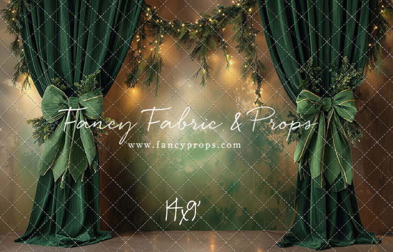 Holiday Curtain Call - With Sweep Option