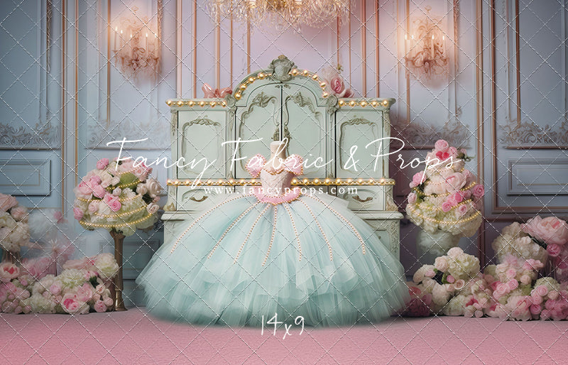 Miss Charlotte - Pink Carpet - With Sweep Option