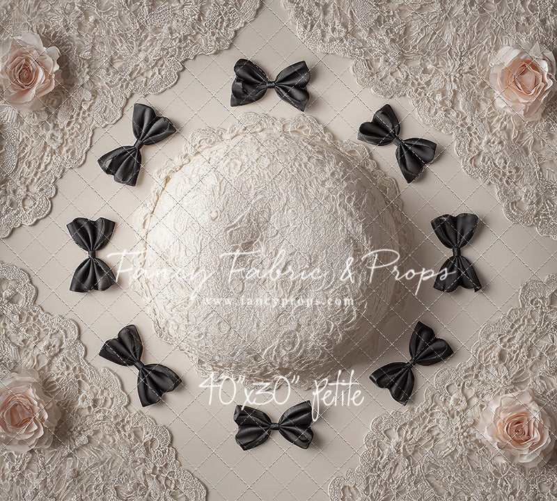 Cameo Charm - Petite