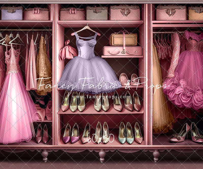 Barbie's Fabulous Wardrobe - Purple Dress Option - With Sweep Option