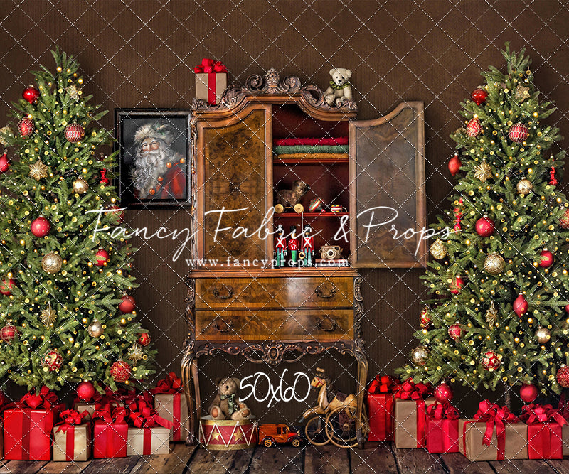 Cabinet of Yuletide Wonder