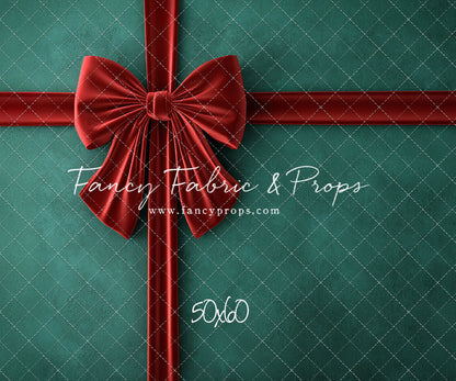 Holly & Velvet - With Sweep Option