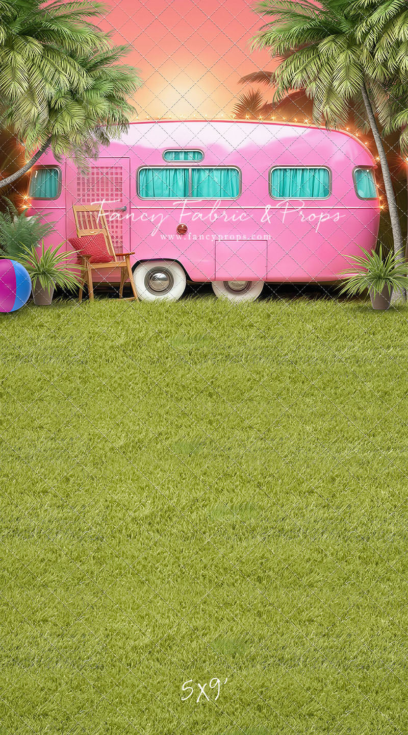 Barbie's Glamper Getaway - Grass Floor - With Sweep Option