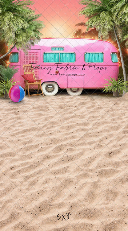 Barbie's Glamper Getaway - Sand Floor - With Sweep Option