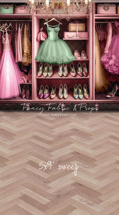 Barbie's Fabulous Wardrobe - Green Dress Option - With Sweep Option