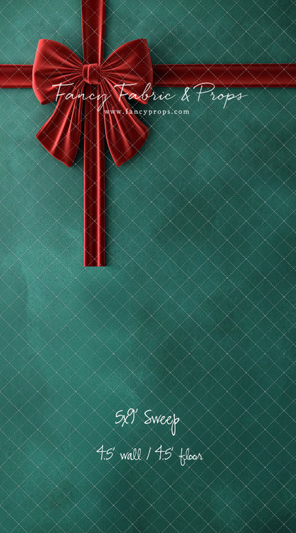 Holly & Velvet - With Sweep Option