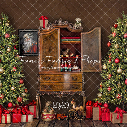 Cabinet of Yuletide Wonder