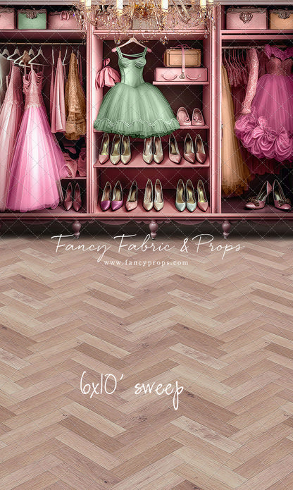 Barbie's Fabulous Wardrobe - Green Dress Option - With Sweep Option