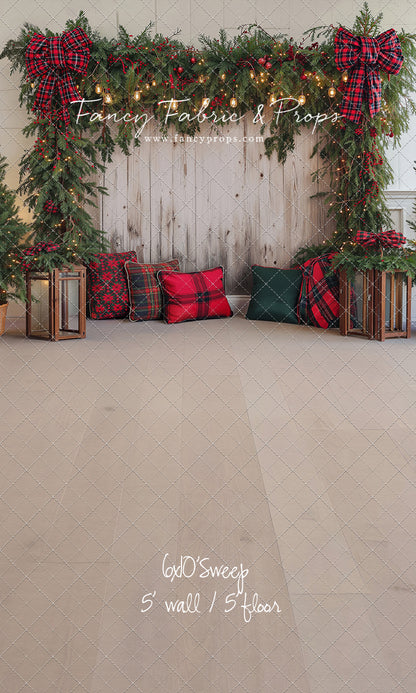 Classic Christmas Garland Wall - With Sweep Option