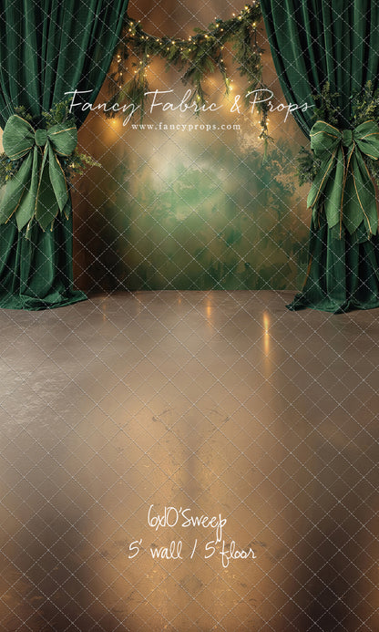 Holiday Curtain Call - With Sweep Option
