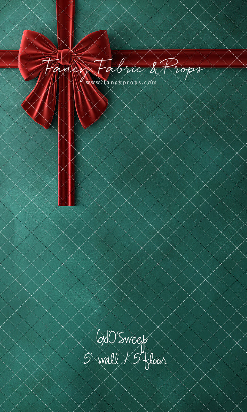 Holly & Velvet - With Sweep Option