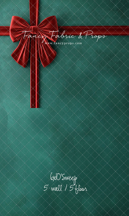 Holly & Velvet - With Sweep Option