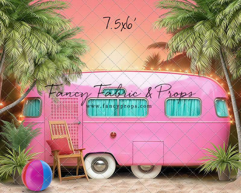 Barbie's Glamper Getaway - Sand Floor - With Sweep Option